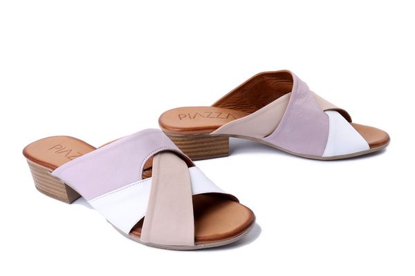 PIAZZA 900147-59 lila, klapki damskie. Fioletowe klapki damskie Piazza, bez wzorów, ze skóry, bez obcasa, na obcasie, bez zapięcia. Za 284.90 zł.