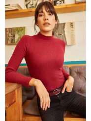 Olalook Sweter w kolorze czerwonym rozmiar: onesize. Czerwone swetry klasyczne damskie Olalook, z bawełny, bez kołnierzyka. Za 48.50 zł.