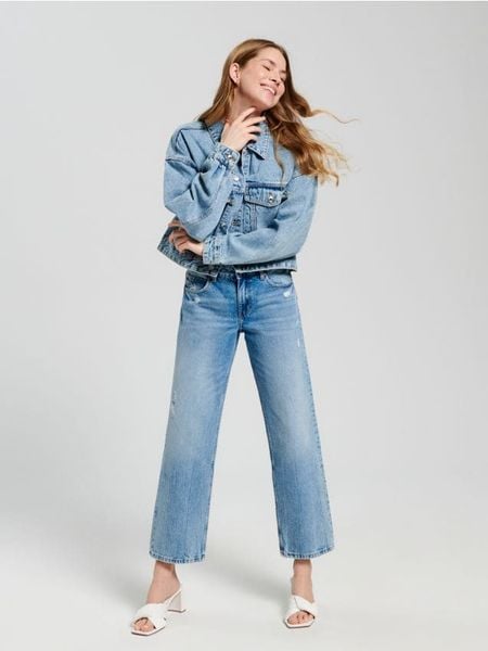 Jeansy straight low waist - niebieski. Niebieskie jeansy damskie Sinsay. W wyprzedaży za 49.99 zł.
