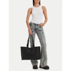 Torebka G-Star. Czarne shopper bag G-Star, bez dodatków. Za 299.99 zł.