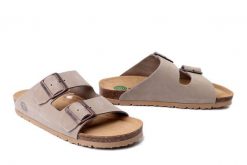 DR. BRINKMANN 701007-08 beige, klapki damskie. Brązowe klapki damskie Dr. Brinkmann, bez wzorów, ze skóry, bez obcasa, bez zapięcia. Za 246.42 zł.