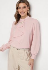 Różowa Bluzka Ozdobiona Falbaną i Perełkami Dorretia. Czerwone bluzki damskie Born2be, uniwersalny, z aplikacjami, z jeansu, biznesowe, bez kołnierzyka, bez ramiączek. Za 69.99 zł.
