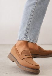 Brązowe Klasyczne Mokasyny VICES z Imitacji Zamszu Echinos. Brązowe mokasyny damskie Born2be, z jeansu, bez obcasa. Za 119.99 zł.