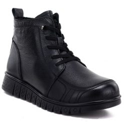 Skórzane botki damskie komfortowe czarne Cambell RI15302. Czarne botki damskie Cambell, ze skóry, bez obcasa, bez zapięcia. Za 209.99 zł.