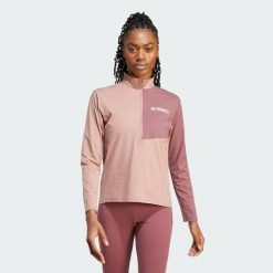 Koszulka Terrex Multi Climacool 1/2 Zip Long Sleeve. Czerwone bluzki damskie Adidas, xl, bez wzorów, bez kołnierzyka, bez ramiączek. Za 259.00 zł.