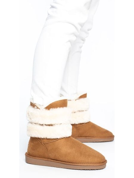 Blackfield Botki zimowe "Erie" w kolorze jasnobrązowym rozmiar: 39. Brązowe botki damskie Blackfield, na zimę, z materiału, z okrągłym noskiem, bez obcasa, bez zapięcia. Za 207.45 zł.