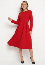 Czerwona Elegancka Sukienka Rozkloszowana Temarielis. Czerwone sukienki damskie Born2be, bez wzorów, eleganckie, bez ramiączek. W wyprzedaży za 118.99 zł.