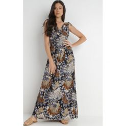 Czarna Sukienka Zarena. Czarne sukienki damskie Born2be, bez wzorów, boho, bez ramiączek. Za 109.99 zł.