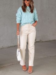 Milan Kiss Sweter w kolorze błękitnym rozmiar: M. Niebieskie swetry klasyczne damskie Milan Kiss, m, ze splotem, bez kołnierzyka. Za 152.99 zł.