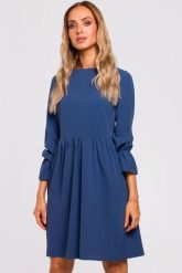 Sukienka oversize elegancka rozkloszowana z falbaną niebieska. Niebieskie sukienki damskie Sukienki.shop, bez wzorów, z tkaniny, biznesowe, bez ramiączek. Za 139.00 zł.
