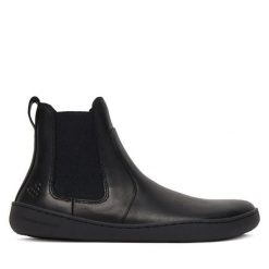 Sztyblety Vivo Barefoot. Czarne botki damskie Vivo Barefoot, bez obcasa, na płaskiej podeszwie, bez zapięcia. Za 789.99 zł.