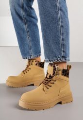 Brązowe Trapery Zdobione Wzorzystymi Wstawkami Vetiane. Brązowe trapery damskie Born2be, z jeansu, bez zapięcia. Za 119.99 zł.