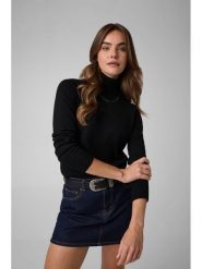 Guess Jeans Golf 184166 Czarny Classic Fit. Czarne golfy damskie Guess Jeans, s, z aplikacjami, z jeansu, bez ramiączek. Za 349.00 zł.