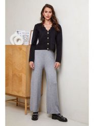 Soft Cashmere Kardigan w kolorze czarnym rozmiar: 38/40. Czarne kardigany damskie Soft Cashmere, bez wzorów, z kaszmiru. Za 104.99 zł.