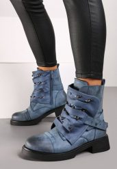 Niebieskie Streetwearowe Botki z Naszywką Nitami i Paskami Rorista. Niebieskie botki damskie Born2be, z jeansu, eleganckie, bez obcasa, na obcasie, bez zapięcia. Za 149.99 zł.