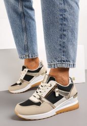 Beżowo-Czarne Sneakersy na Koturnie z Suwakiem i Ozdobnymi Naszywkami Jelenia. Brązowe obuwie sportowe damskie Born2be, z materiału, bez zapięcia. Za 109.99 zł.