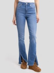 Jeansy damskie bootcut z rozcięciami niebieskie Blake 402. Niebieskie jeansy damskie Big Star, z podwyższonym stanem. W wyprzedaży za 99.99 zł.