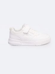 Sneakersy damskie białe RR374049 101. Białe obuwie sportowe damskie Big Star, bez zapięcia, trekkingowe. W wyprzedaży za 49.99 zł.