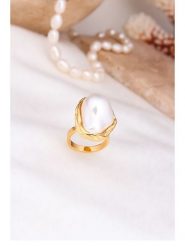 Pierres delicates Pierścionek w kolorze białym z perłą rozmiar: onesize. Białe pierścionki damskie Pierres delicates, z perłą, z mosiądzu. Za 96.37 zł.