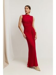 Made of emotion Sukienka w kolorze czerwonym rozmiar: S. Czerwone sukienki damskie Made Of Emotion, bez wzorów, bez ramiączek. Za 292.20 zł.
