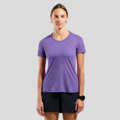 Koszulka damska Odlo ESSENTIAL LINENCOOL T-shirt crew neck s/s. Fioletowe bluzki damskie ODLO, s, bez wzorów, bez kołnierzyka. W wyprzedaży za 209.40 zł.