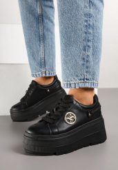Czarne Sneakersy Vices na Grubej Podeszwie z Metaliczną Ozdobą Tatorelis. Czarne obuwie sportowe casual damskie Born2be, z jeansu. Za 129.99 zł.