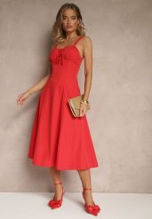 Czerwona Koktajlowa Sukienka Gorsetowa Vices z Rozkloszowanym Dołem Kolinnea. Czerwone sukienki damskie Renee, z aplikacjami, eleganckie, bez ramiączek. W wyprzedaży za 119.99 zł.