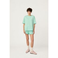 T-shirt Kubota miętowy damski. Zielone koszulki sportowe damskie Kubota, m, bez wzorów, z materiału, bez ramiączek. W wyprzedaży za 59.99 zł.
