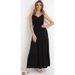 Czarna Sukienka Euneope. Czarne sukienki damskie Born2be, z aplikacjami, z tkaniny, wakacyjne, bez ramiączek. Za 109.99 zł.