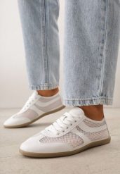 Białe Sneakersy Typu Tenisówki z Siateczkowymi Wstawkami Corigoria. Białe obuwie sportowe damskie Born2be, bez wzorów, z jeansu, bez zapięcia. Za 99.99 zł.