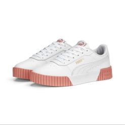 Buty trampki sportowe Puma CARINA 2.0. Białe trampki damskie Puma, bez wzorów, z gumy, bez zapięcia. Za 309.00 zł.