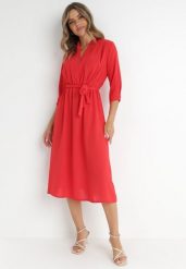 Czerwona Sukienka Rheniolea. Czerwone sukienki damskie Born2be, bez wzorów, eleganckie, bez ramiączek. Za 129.99 zł.