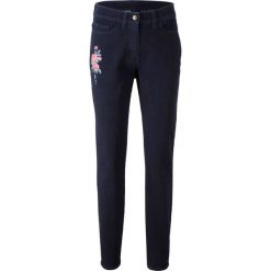 Dżinsy ze stretchem i haftem bonprix ciemny denim. Niebieskie jeansy damskie bonprix. Za 49.99 zł.
