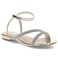 Złote Sandały Bayla Eleganckie Płaskie Buty. Żółte sandały damskie Bayla, z aplikacjami, ze skóry ekologicznej, bez obcasa, na płaskiej podeszwie, bez zapięcia. Za 299.00 zł.