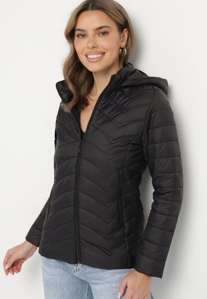 Czarna Pikowana Kurtka z Kapturem z Możliwością Odpięcia Natisme. Czarne kurtki damskie Born2be, l, bez wzorów, z jeansu, z kapturem. Za 129.99 zł.