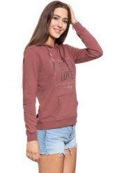 BLUZA MUSTANG Bella H Structure WILD GINGER 1008434 7176. Czerwone bluzy damskie Mustang, xs, bez wzorów, z kapturem. W wyprzedaży za 59.99 zł.