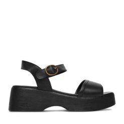 Sandały Lasocki. Czarne sandały damskie Lasocki, bez wzorów, bez obcasa, na koturnie, bez zapięcia. Za 199.99 zł.