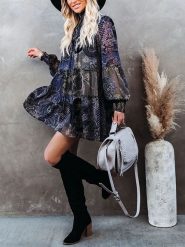 Milan Kiss Sukienka w kolorze czarno-niebieskim rozmiar: M. Czarne sukienki damskie Milan Kiss, bez wzorów, bez ramiączek. Za 173.99 zł.