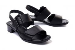 RIEKER 62663-01 black, sandały damskie. Czarne sandały damskie Rieker, bez wzorów, bez obcasa, na obcasie, bez zapięcia. Za 209.93 zł.