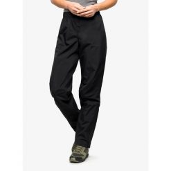 Spodnie przeciwdeszczowe damskie Haglofs Korp Proof Pant. Czarne spodnie dresowe damskie Haglöfs, bez wzorów. Za 413.99 zł.