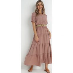 Różowa Sukienka Granet. Czerwone sukienki damskie Born2be, bez wzorów, z tkaniny, klasyczne, bez ramiączek. Za 119.99 zł.