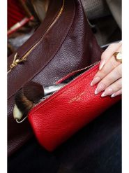 Victor & Hugo Paris Skórzana kosmetyczka "Laya" w kolorze czerwonym - 20 x 10 x 3 cm rozmiar: onesize. Czerwone kosmetyczki damskie Victor & Hugo Paris, bez wzorów, z materiału. Za 100.99 zł.