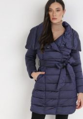 Granatowa Kurtka Pikowana Nikessa. Niebieskie kurtki damskie Born2be, na zimę, l, z aplikacjami, z tkaniny, bez kaptura. Za 169.99 zł.
