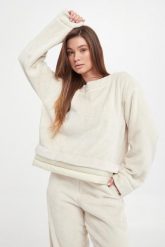 Bluza damska pluszowa EMPORIO ARMANI. Bluzy damskie Emporio Armani, bez wzorów, bez kaptura. W wyprzedaży za 1,271.20 zł.