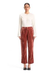 Scotch & Soda Spodnie w kolorze czerwonym rozmiar: W28. Czerwone spodnie materiałowe damskie Scotch & Soda, bez wzorów, z materiału. Za 180.06 zł.