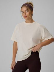 4F T-shirt loose gładki damski - kremowy S. Białe t-shirty damskie 4F, s, bez wzorów, z bawełny, bez kołnierzyka. Za 79.99 zł.