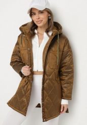 Brązowa Kurtka Aegopis. Brązowe kurtki damskie Born2be, l, bez wzorów, z materiału, bez kaptura. Za 169.99 zł.