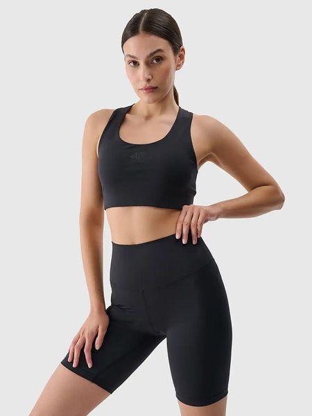 4F Szorty sportowe w kolorze czarnym rozmiar: XS. Czarne spodenki sportowe damskie 4F, xs, bez wzorów, z materiału, outdoorowe. Za 41.79 zł.