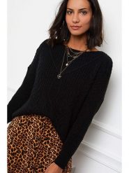 L'armoire de Suzette Sweter w kolorze czarnym rozmiar: 34/36. Czarne swetry klasyczne damskie L'armoire de Suzette, l, ze splotem, bez kołnierzyka. Za 86.99 zł.