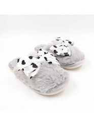 Confly Kapcie w kolorze jasnoszarym rozmiar: 39. Szare kapcie damskie Confly. Za 69.75 zł.